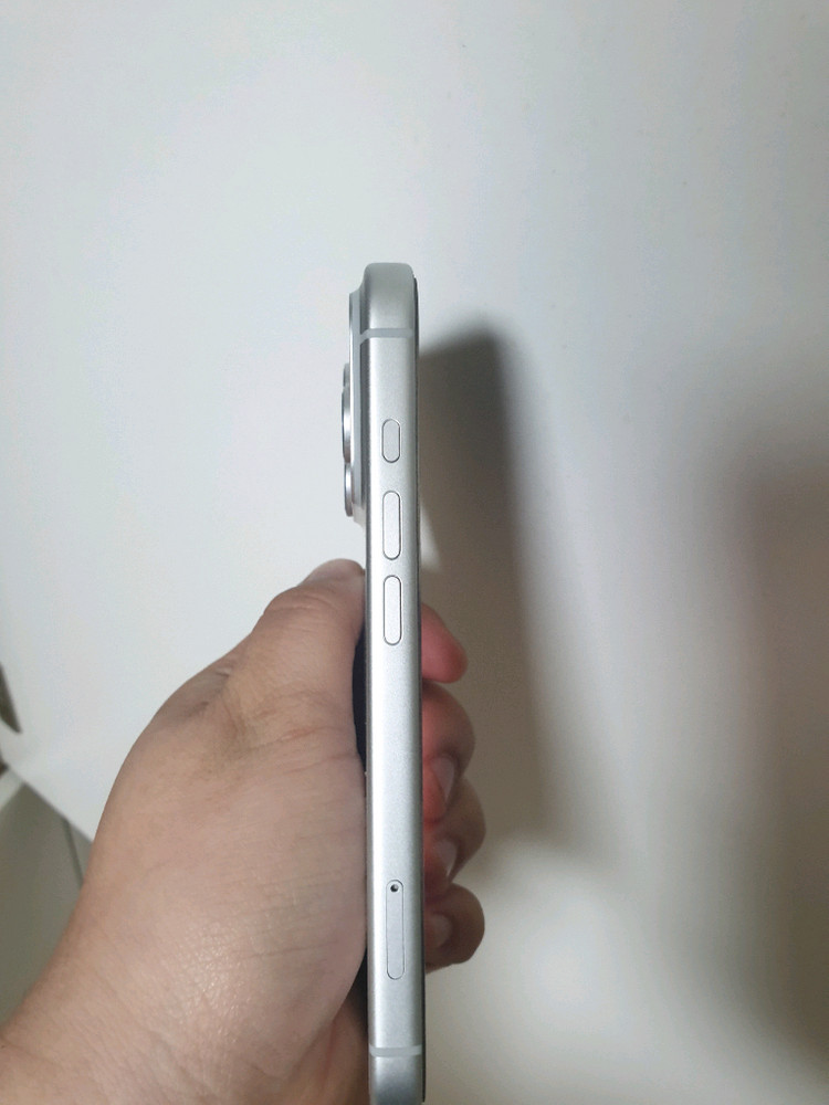 아이폰17프로 256GB 실버 자급제--6