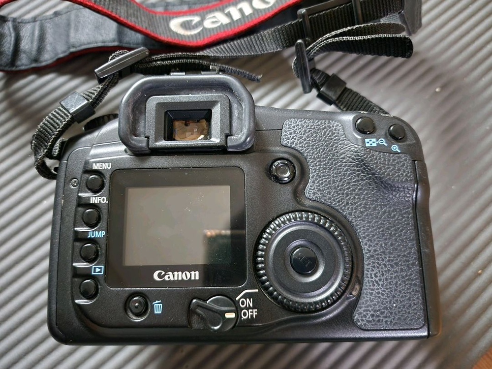 캐논 DSLR 카메라EOS 20D 이미지