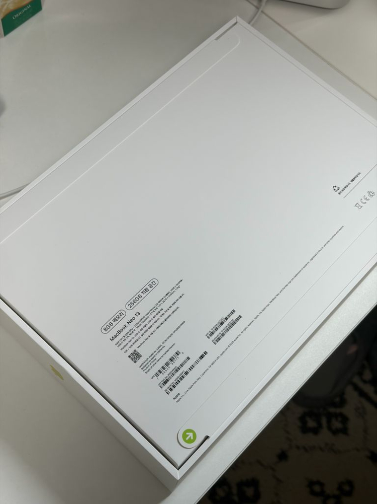 (미개봉) 맥북 네오 시트러스 256gb--1
