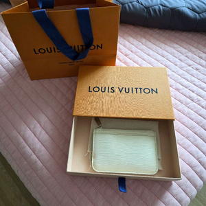 에피 레더 카드지갑 화이트