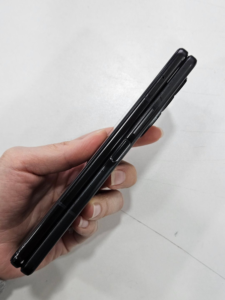 갤럭시Z폴드3 512GB 블랙 이미지