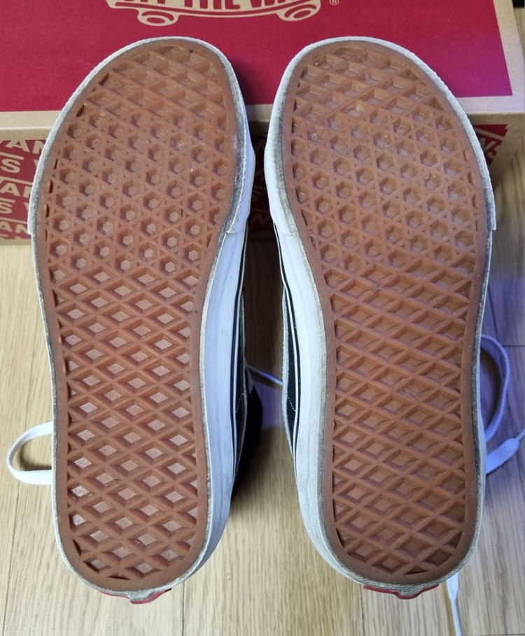 VANS 반스 블랙 화이트 하이탑 스케이트보드 슈 이미지