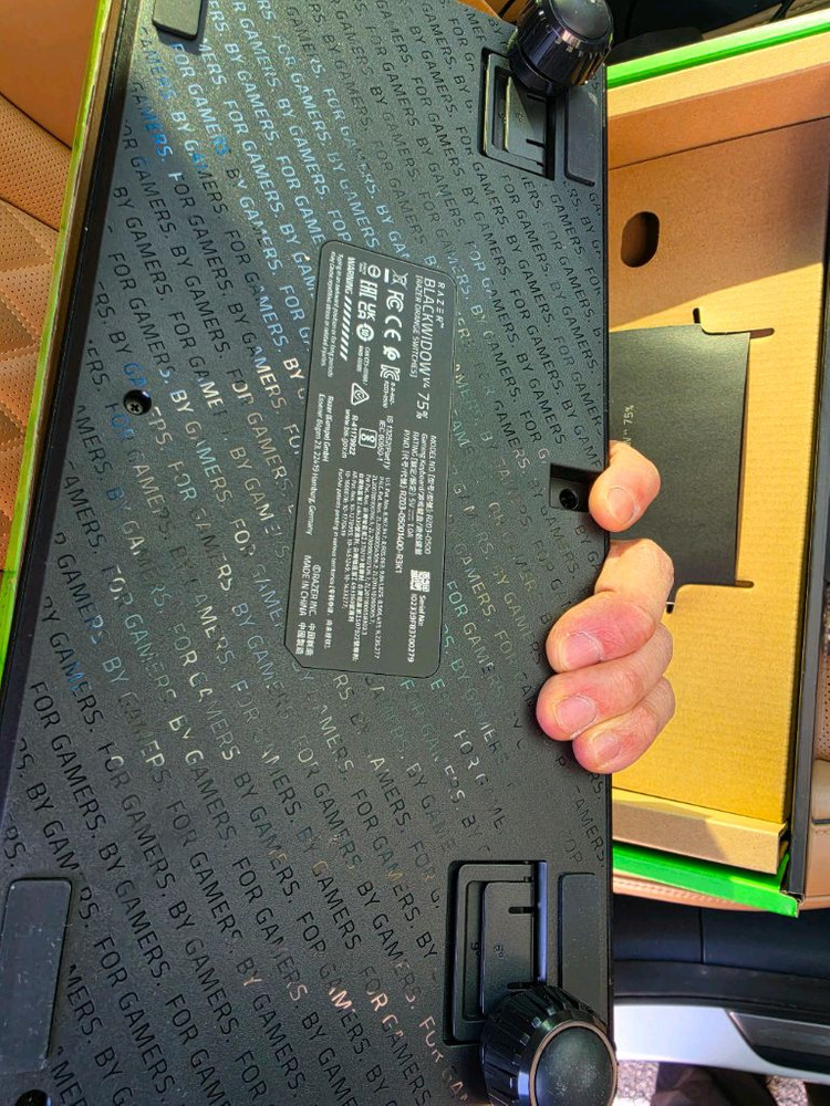 레이저 v4 75% 축옐로 주황 2개 키보드 윤활셋트 팝니다.--2