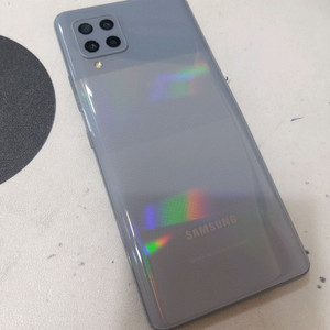 갤럭시A42 깨끗해요