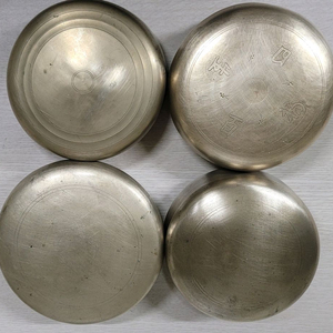 작은 찬합 뚜껑있는 놋그릇 합 4개