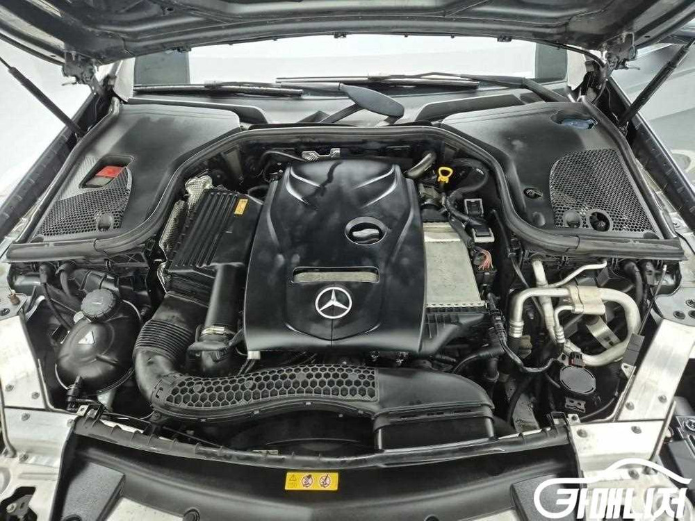 [벤츠]E-클래스 W213 E200 아방가르드 (5인승) #3월급매--4