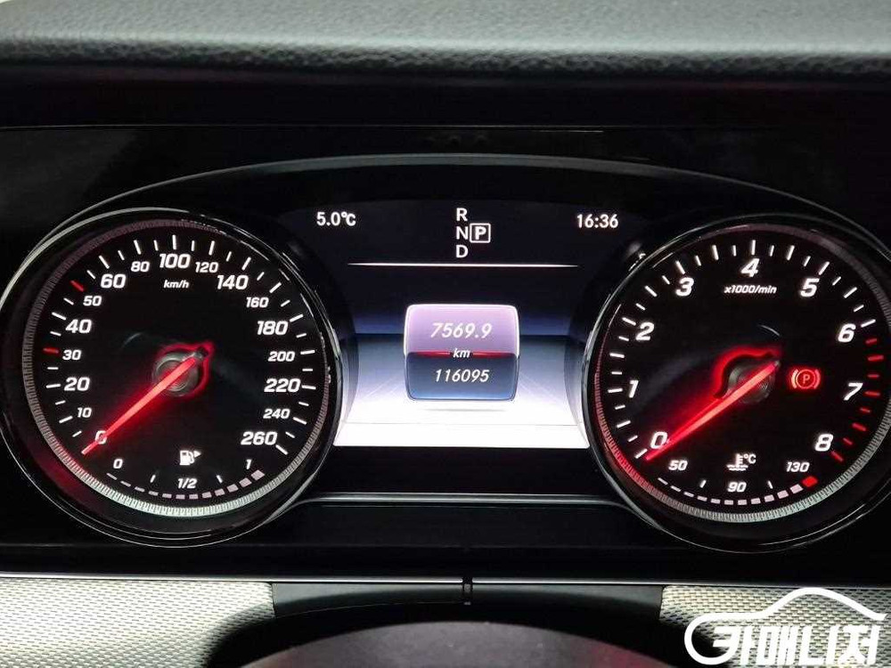 [벤츠]E-클래스 W213 E200 아방가르드 (5인승) #3월급매--5