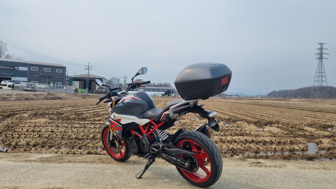 bmw g310r 22년식/1만6천키로수/신형/급매--4