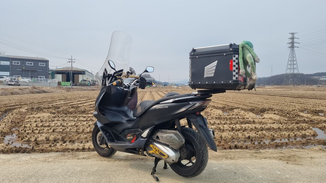 혼다 pcx 21년식/7.9만키로수/배달풀세팅/급매--4