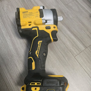 디월트 임팩렌치 dcf922 팜(2023년식)