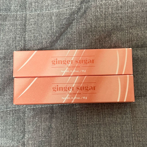 에뛰드 진저슈가 립 세럼 04 누디 베이지, 06 오트 브라운