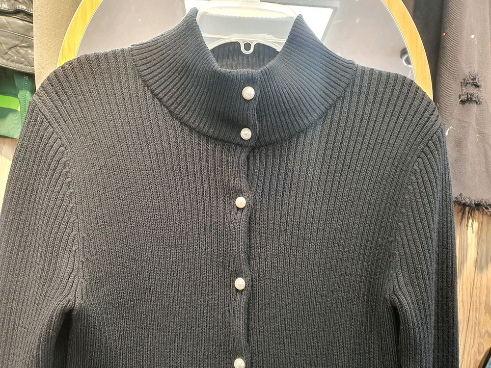 산드로(Sandro) 정품 진주 버튼 하이넥 골지 가디건 (상태 좋음) 이미지