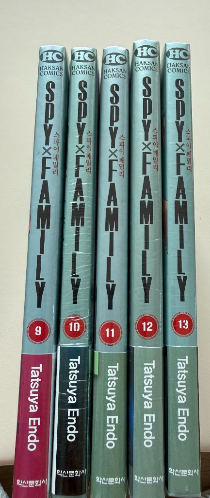 소장용 만화책 판매합니다(테세우스의배,괴수8호,코난,스파이패밀리,사카모토데이즈,손끝과연연,찍히지않습니다,팬텀버스터즈 이미지