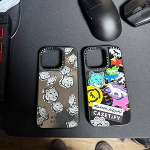 아이폰15프로 케이스티파이 메종키츠네 한정판케이스 2개