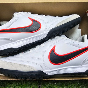 [새상품] 나이키 티엠포 리게라 프로 TF 255mm (국내 미출시색상)