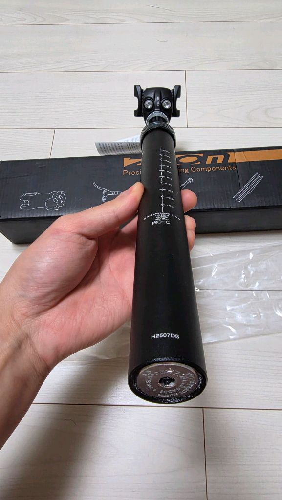 [새상품] zoom 신형 서스펜션 싯포스트 산악자전거 mtb 전기자전거 안장봉 이미지