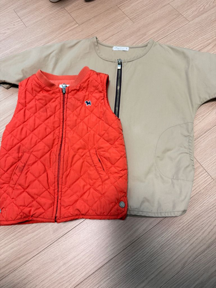 베이지 자켓 면 바람막이+ 블루독 주황퀼팅 조끼 80-90 사이즈 정도 이미지