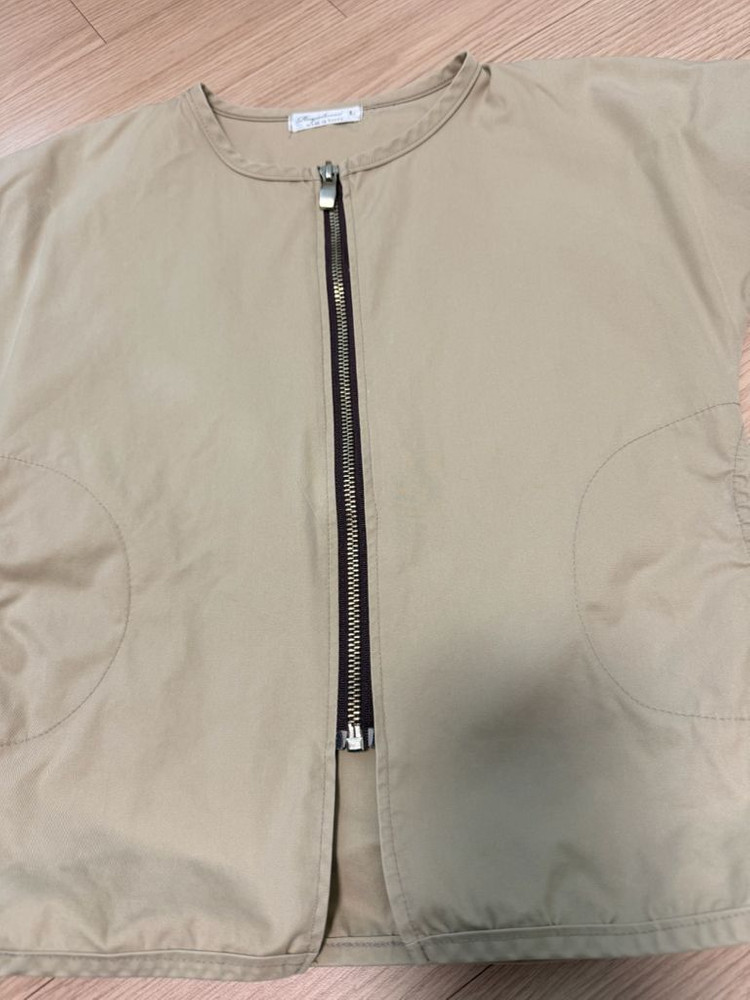 베이지 자켓 면 바람막이+ 블루독 주황퀼팅 조끼 80-90 사이즈 정도 이미지