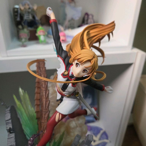 소아온 아스나 디오라마 피규어 팝니다 이미지