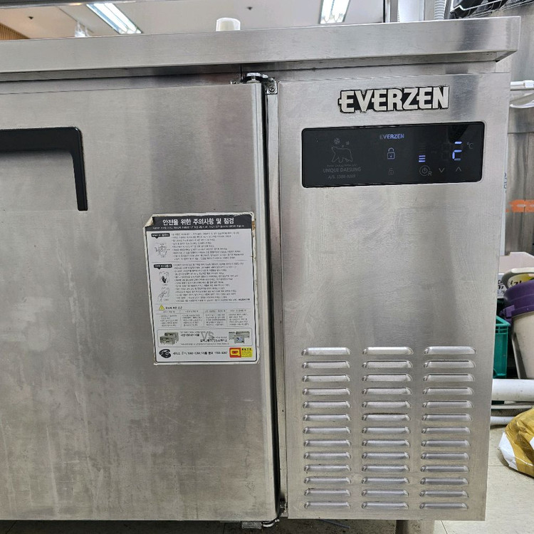 업소용 스테인리스 냉장냉동 간냉식 테이블냉장고 1500--1
