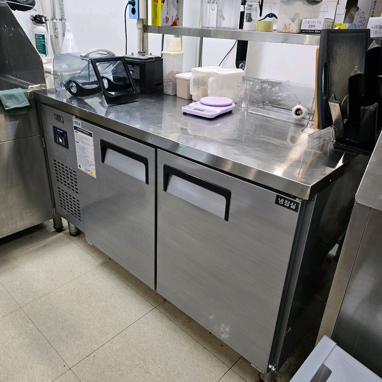업소용 스테인리스 냉장냉동 간냉식 테이블냉장고 1500--3