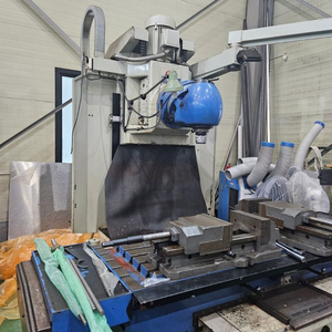 범용 밀링머신 이미지