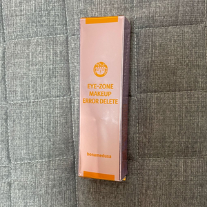 보나메두사 아이존 메이크업 에러 딜리트 8ml (아이 프라이머)