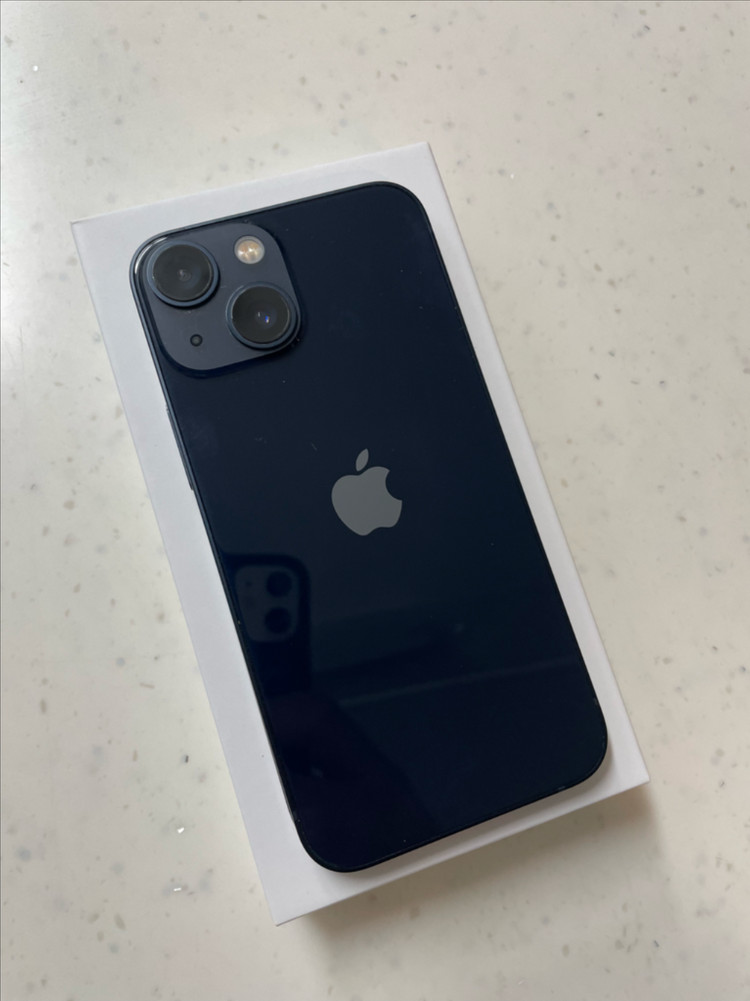 아이폰13미니 128 미드나이트 SSS급 ios18.6.2--1