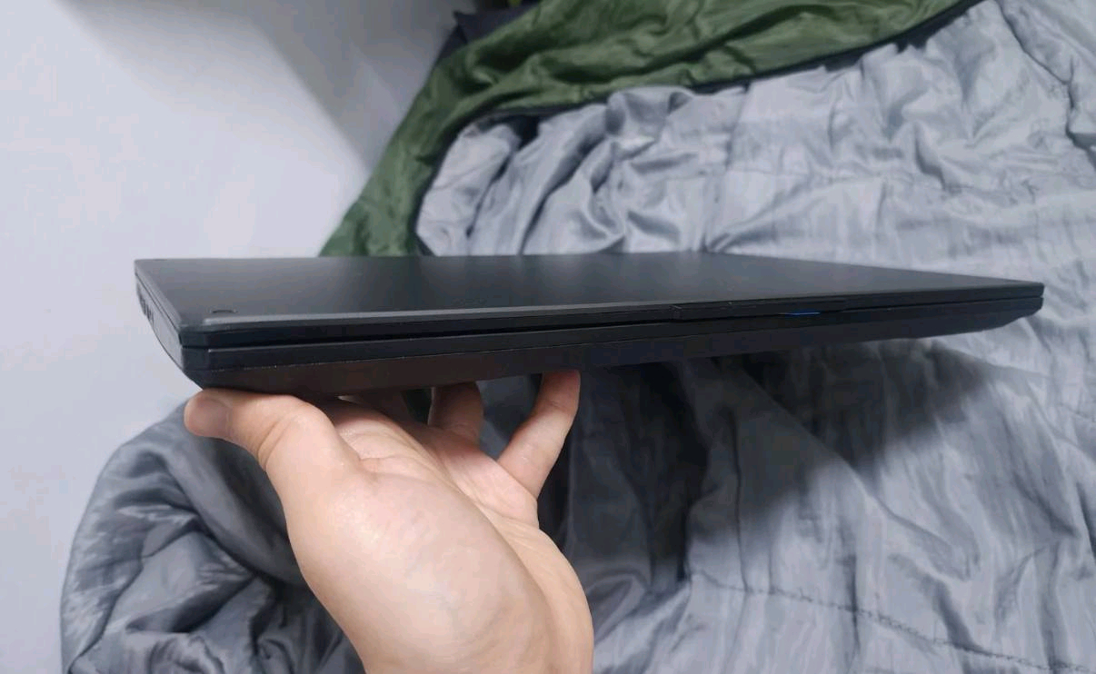 ASUS TUF Gaming F17 게이밍 노트북--1