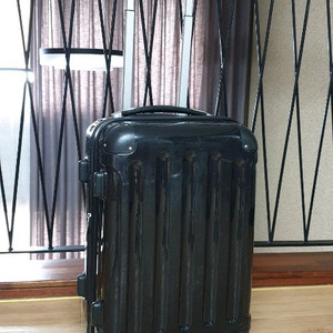 Rainbow Airlines 여행용 캐리어 블랙 22인치