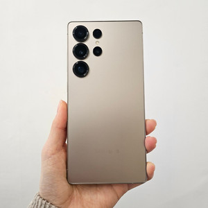 갤럭시 S25울트라/ 512gb / S급 / 3-23