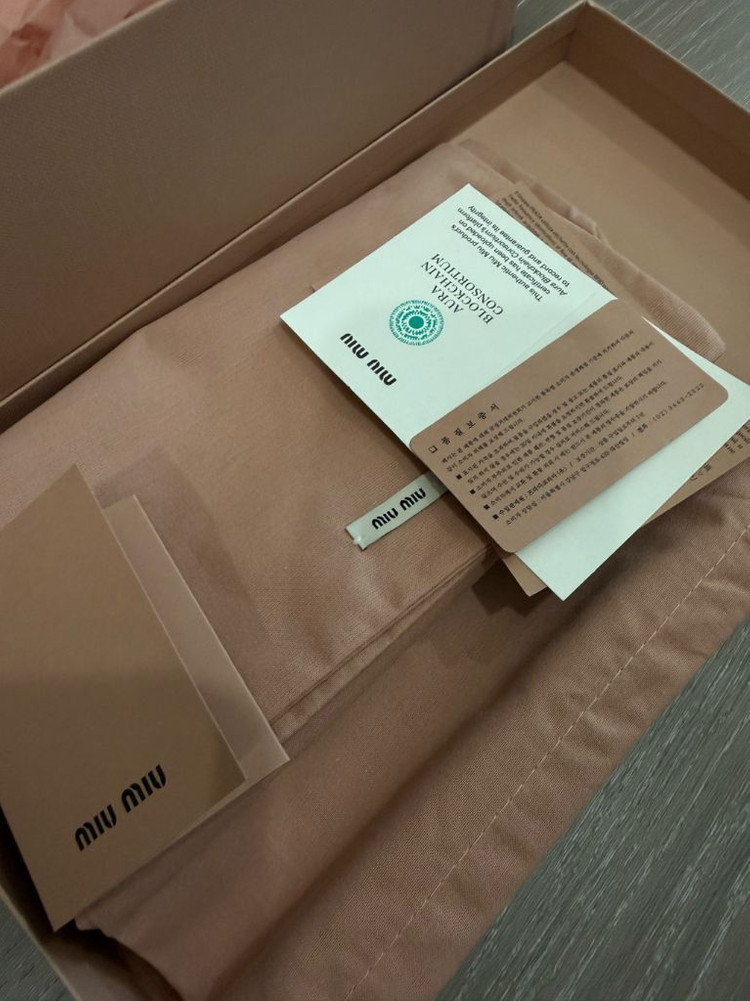 최종가>miumiu 미우미우 나파가죽 로퍼--9