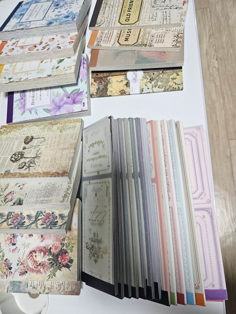 빈티지 다꾸템 + 새 다이어리 2개 일괄 판매합니다. (다이어리꾸미기) 이미지