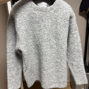 퍼스널팩 프리미엄 브클레 울 니트 스웨터 100사이즈 팝니다