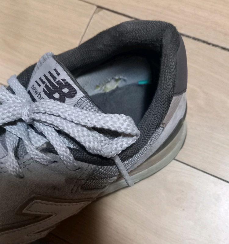 뉴발란스 996 런닝화 260사이즈--4