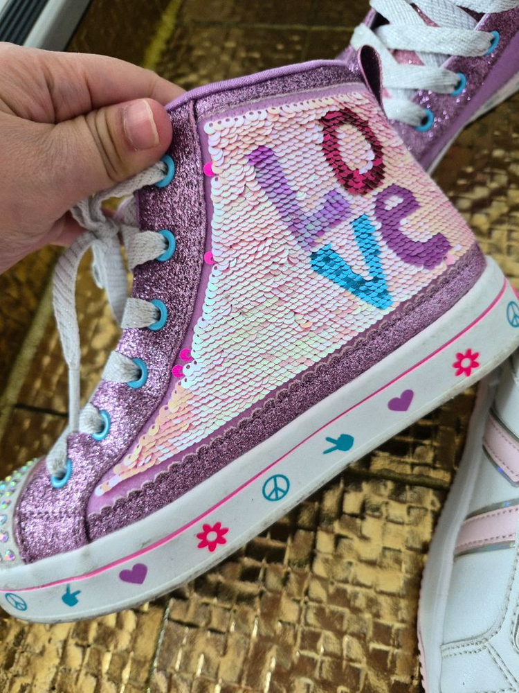 여아신발 일괄판매(스케쳐스, 아디다스, GAP, 네파, 나이키)--1