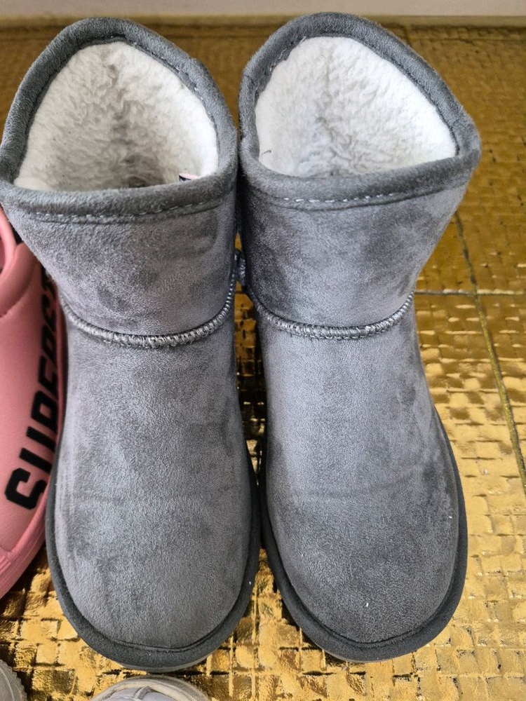 여아신발 일괄판매(스케쳐스, 아디다스, GAP, 네파, 나이키)--6