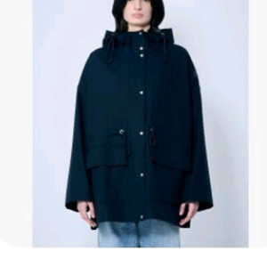 몽클레어 가이용 후드 숏 자켓