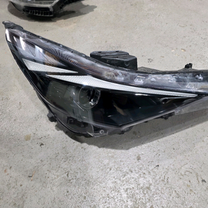 아반떼 CN7 할로겐 LED 조수석 라이트 전조등