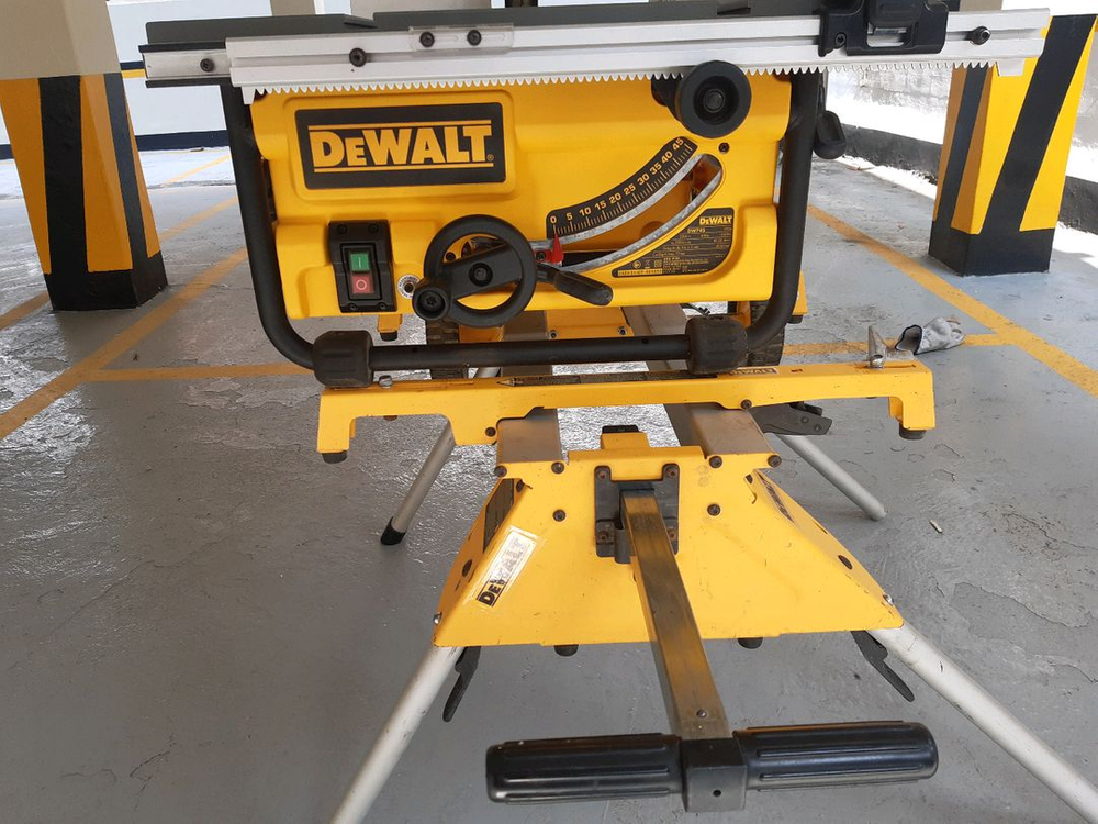 디월트 테이블쏘+스탠드 이미지