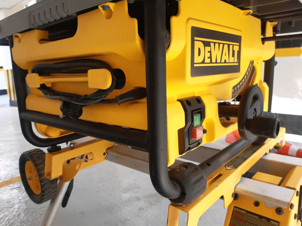 디월트 테이블쏘+스탠드 이미지