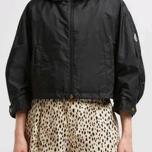 몽클레어 비질 바람막이 블랙1