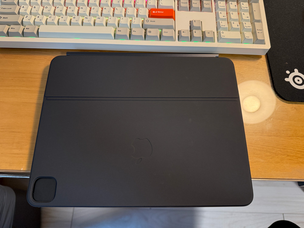 아이패드 프로 13인치 매직키보드 M4 모델용--2