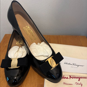 페라가모 바라 사이즈 6 1/2D