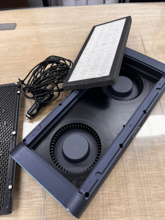 아이나비 블루밴트 차량용 공기청정기--2