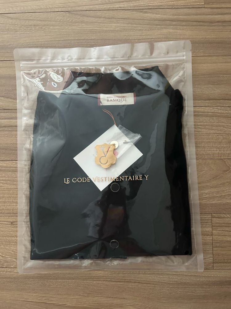 코스모폴리탄줄라이 maggie 셔츠8만택포(드라이완료)ssumj--2