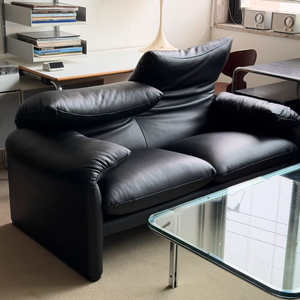 Cassina maralunga 까시나 마라룽가 이미지