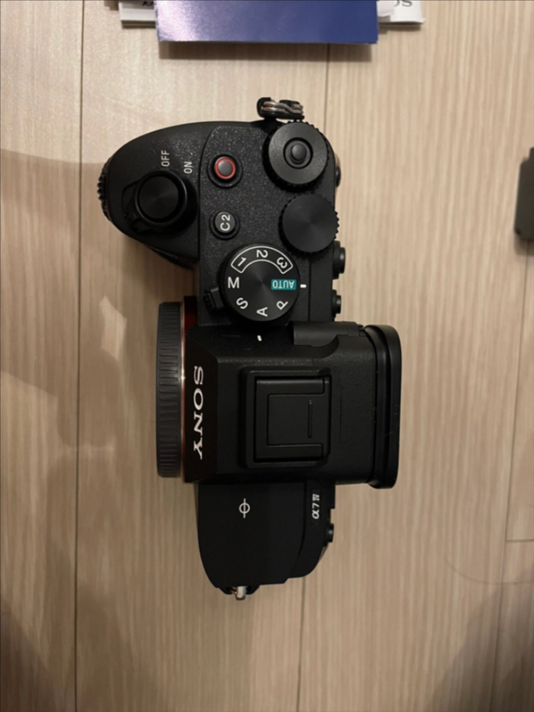 소니 카메라 A7M4 풀박 + 추가배터리 + sd카드--1