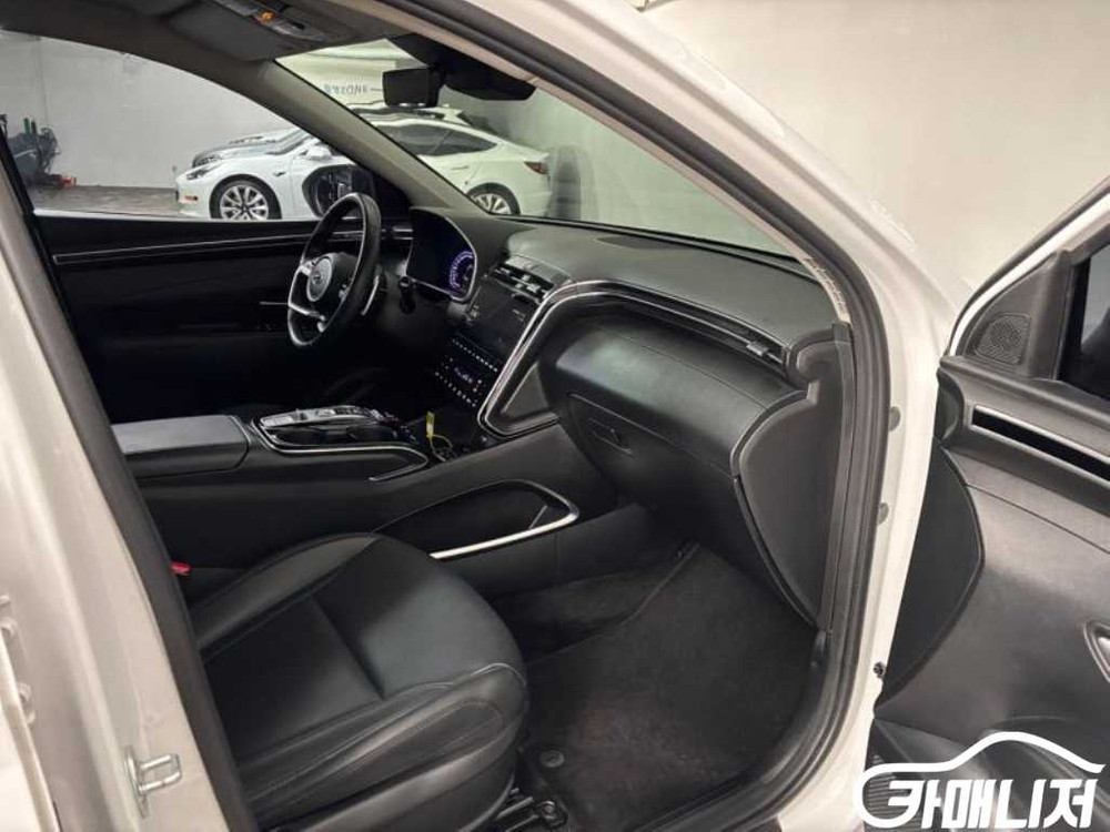 [현대]투싼 (NX4) 가솔린 1.6 터보 2WD 프리미엄 #3월급매 이미지