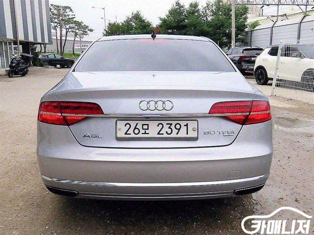 [아우디]뉴A8 60 TFSI 콰트로 LWB #3월급매 이미지
